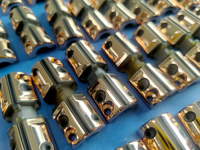 kravzik-precision-injection-molding-balun