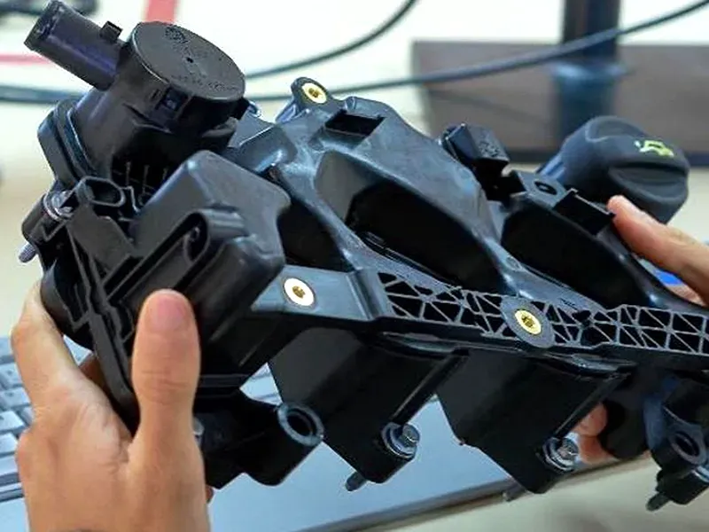 kravzik-insert-molding-high-performance-engineering-polymers