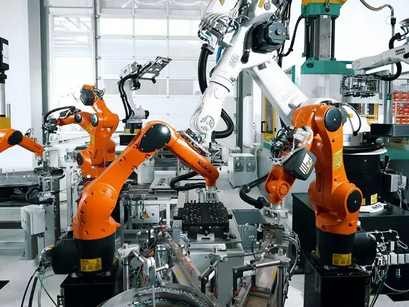 kravzik-automated-robotic-arm-insert-molding-automation